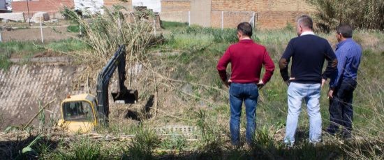 COMIENZA LA LIMPIEZA DEL ARROYO DE LA CERRADA