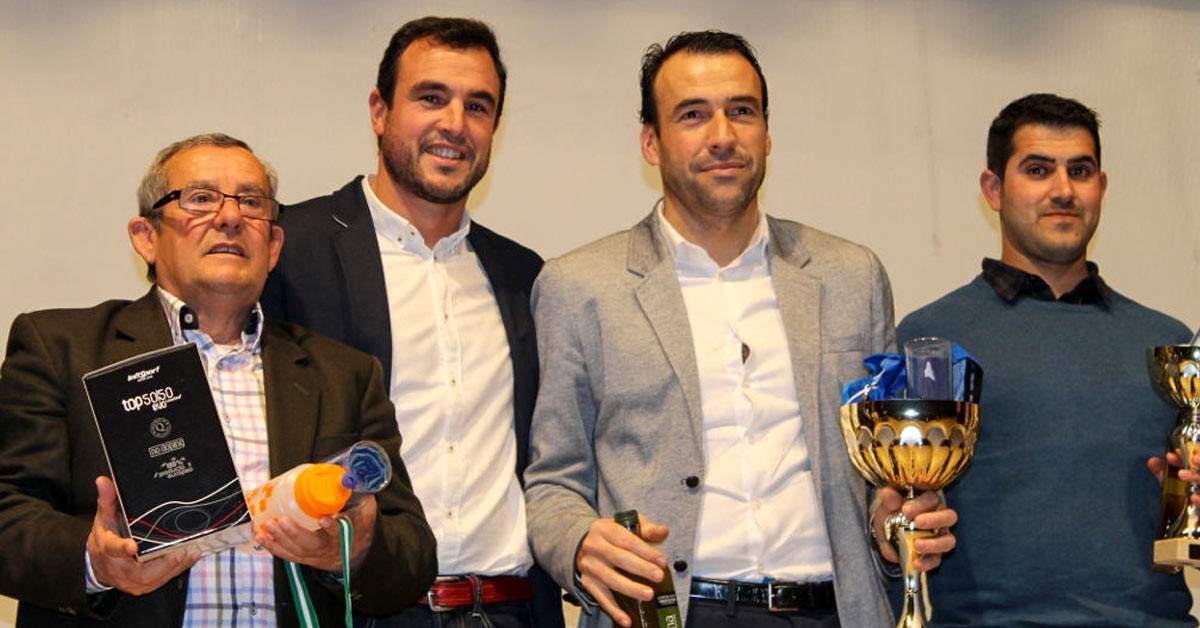 La Casa de Cultura de Bollullos acogió La Gala del Ciclismo Onubense