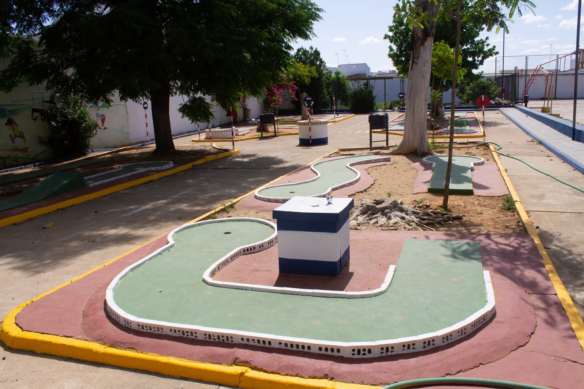MEJORAS EN LAS INFRAESTRUCTURAS DE LOS CENTROS EDUCATIVOS LAS VIÑAS Y MANUEL PÉREZ