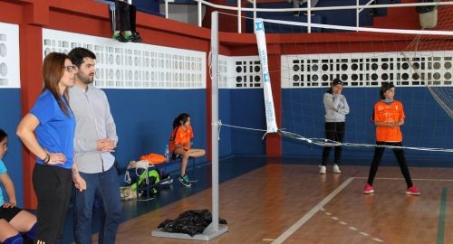 EL POLIDEPORTIVO MUNICIPAL ACOGIÓ LA 6ª  CONCENTRACIÓN DE MINIVOLEY PROVINCIAL ZONA SUR