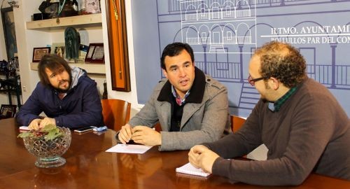 El Director del Instituto Andaluz de la Juventud visita Bollullos