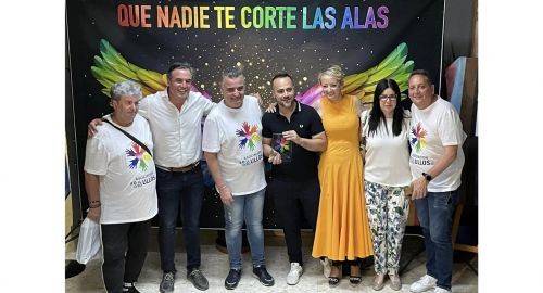 INAUGURADA LA EXPOSICIÓN “FAMILIA NO HAY MÁS QUE MUCHAS”
