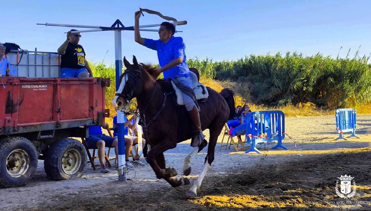 CARRERA DE CINTAS A CABALLO A BENEFICIO DEL CLUB DE ATLETISMO