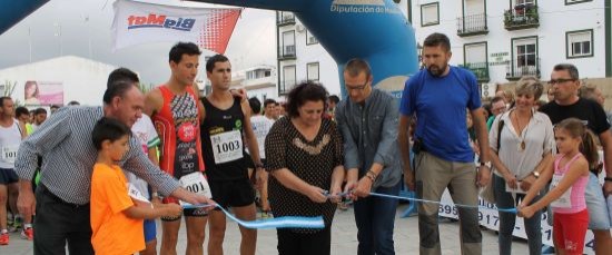 ESPECTACULO Y SOLIDARIDAD EN LA II CARRERA POPULAR DEL ALZHEIMER