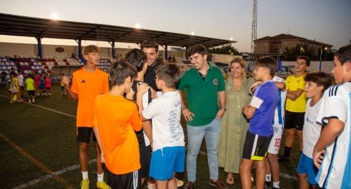 LOS NIÑ@S DISFRUTARON EN EL ESTADIO MUNICIPAL EN OTRO MARTES DEDICADO A ELLOS