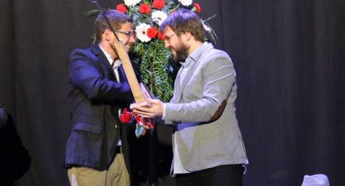 CON EL LI CERTAMEN DE POESÍAS DE AMOR SE INAUGURÓ LA REMODELACIÓN DEL SALÓN DE ACTOS DE LA CASA DE C