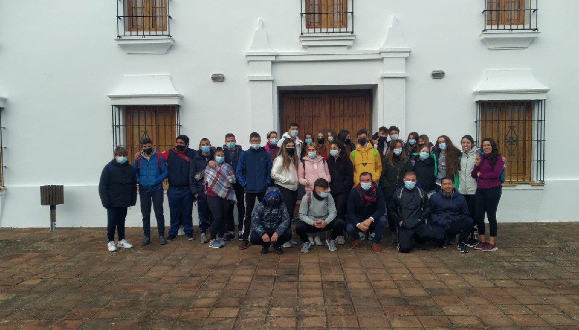 JÓVENES BOLLULLEROS DISFRUTARON DE UNA INTENSA JORNADA DE CONVIVENCIA EN HUERTO RAMÍREZ