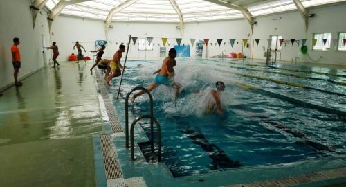LA PISCINA MUNICIPAL DE BOLLULLOS PONE EN MARCHA UN CURSO DE SOCORRISTA ACUÁTICO PROFESIONAL