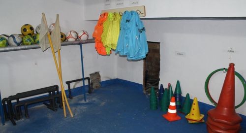 EL AYUNTAMIENTO ACTÚA EN LAS INSTALACIONES DEPORTIVAS DE LA LOCALIDAD INCENTIVANDO LA PRÁCTICA DEPOR