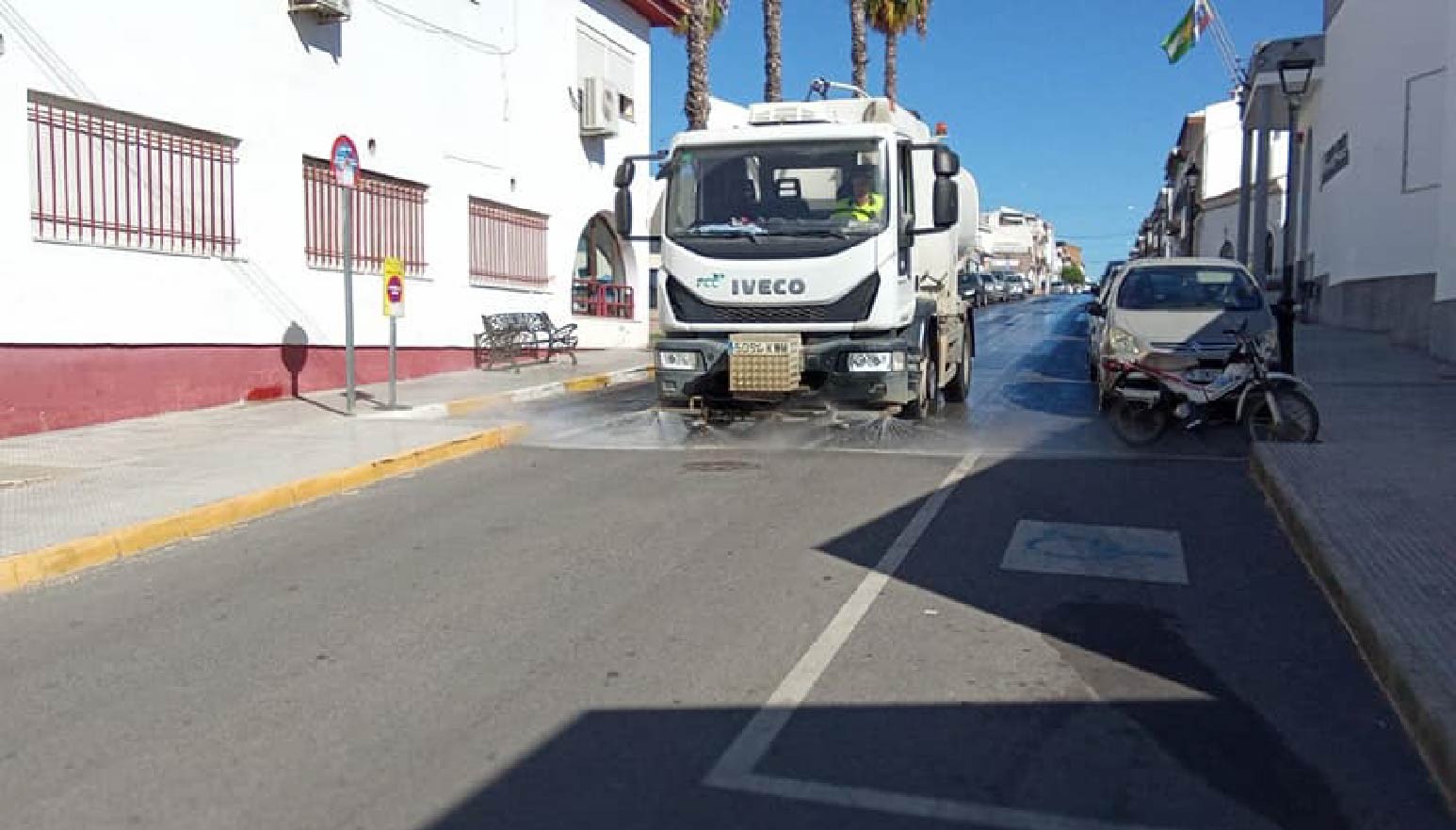 TAREAS DE BALDEO EN CALLES, PLAZAS PÚBLICAS Y CONTENEDORES