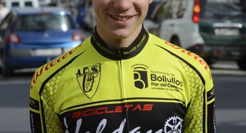 TRES CORREDORES DEL BICICLETAS VALDAYO-LA JOYA AL CORTE SELECCIONADOS PARA DISPUTAR EL CAMPEONATO DE