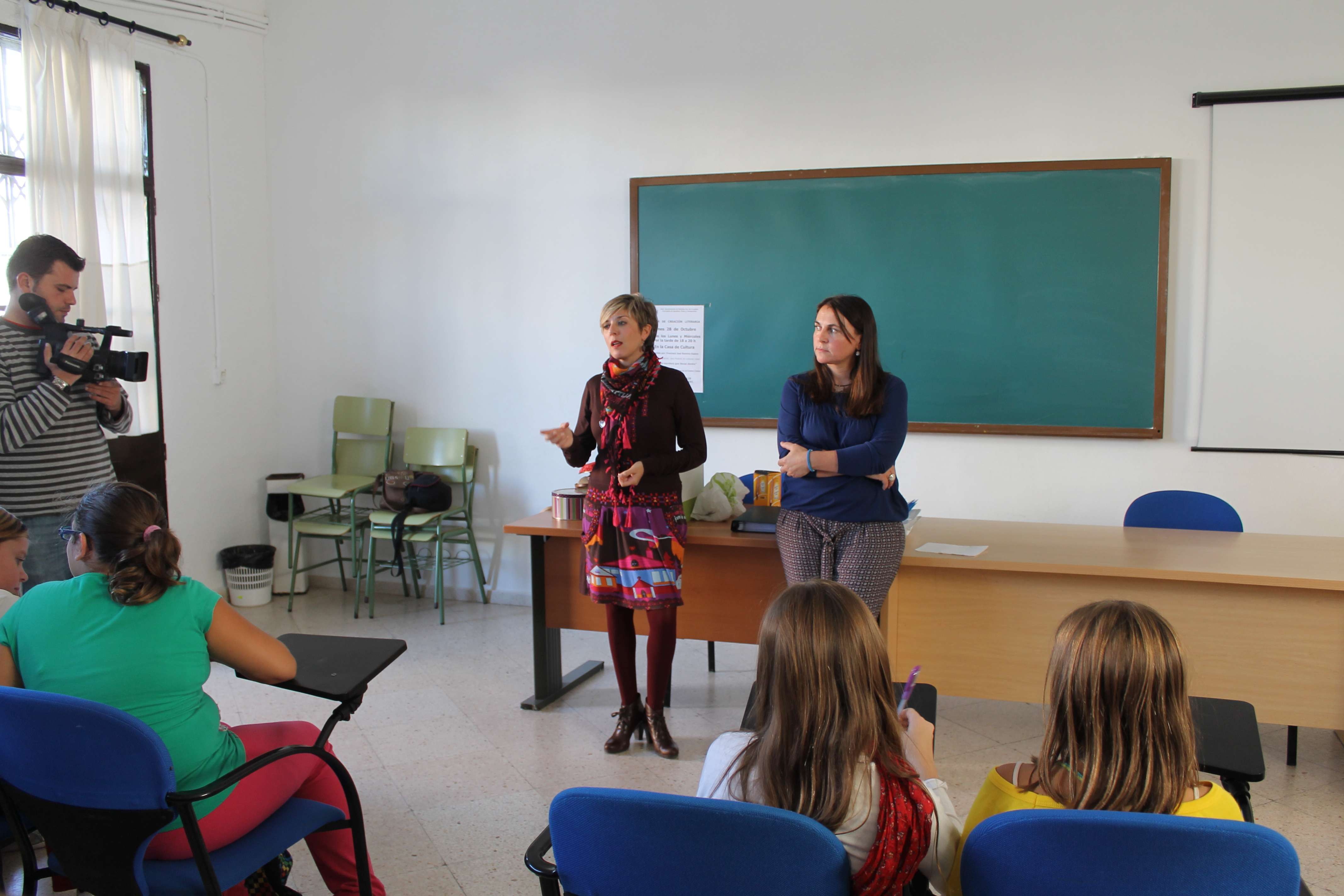 LA CONCEJALÍA DE JUVENTUD DE BOLLULLOS INICIA EL TALLER DE MOTIVACIÓN DE TÉCNICAS DE ESTUDIO