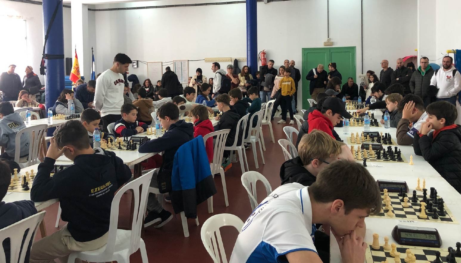 GRAN PARTICIPACIÓN EN EL TORNEO DE AJEDREZ DE NAVIDAD 2024