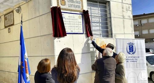 HOMENAJE AL DOCTOR DON ENRIQUE HINOJOSA SANTANA