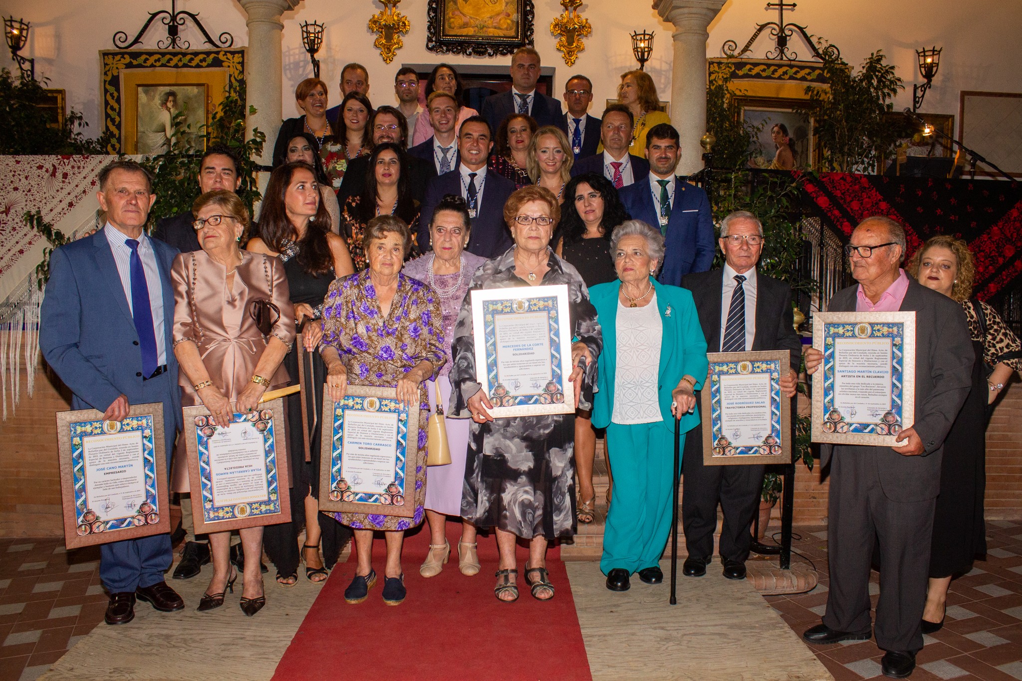 RECONOCIMIENTO PÚBLICO A 12 BOLLULLEROS/AS EN UN EMOTIVO ACTO DE PREFERIA