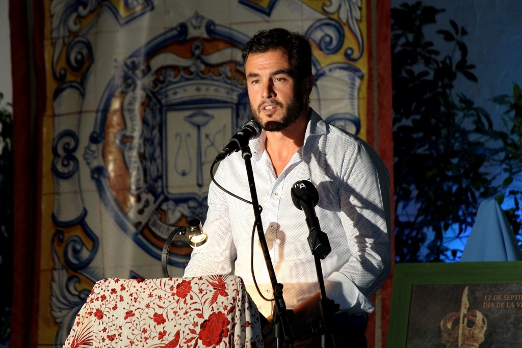 La Plaza de la Iglesia acoge la presentación del Cartel y la Revista de las Fiestas de Septiembre