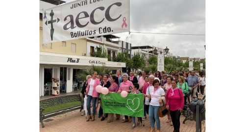 A PESAR DE LA LLUVIA BOLLULLOS CELEBRÓ EL DÍA MUNDIAL CONTRA EL CÁNCER DE MAMA