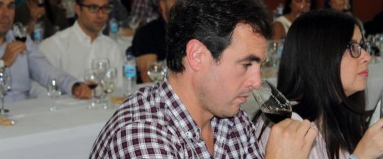 Unas 40 personas acuden al curso de cata de la Semana de Viticultura y Enología