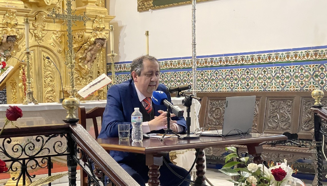 CONFERENCIA HISTÓRICA UN “SIGLO DE REINADO”