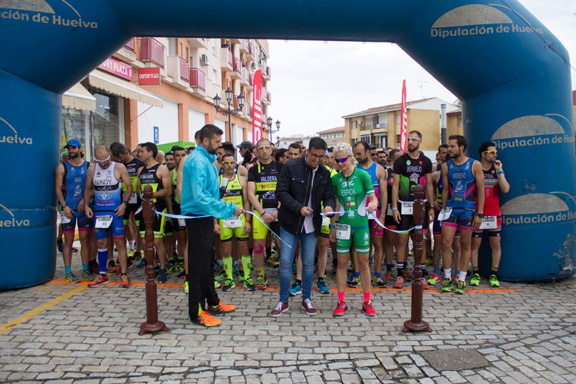 LA TERCERA EDICIÓN DEL DUATLÓN CROS CIUDAD DE BOLLULLOS SUPERA TODAS LAS EXPECTACTIVAS