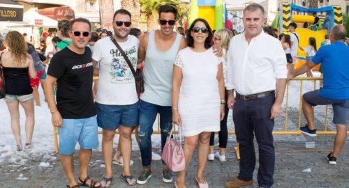 LA FIESTA DEL AGUA Y DE LA ESPUMA