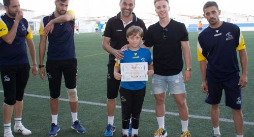 CLAUSURADAS LAS ESCUELAS DE PORTEROS DE DANI CADENA