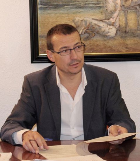 BOLLULLOS DENUNCIA LOS IMPAGOS DE LA JUNTA EN LOS PLANES DE EMPLEO