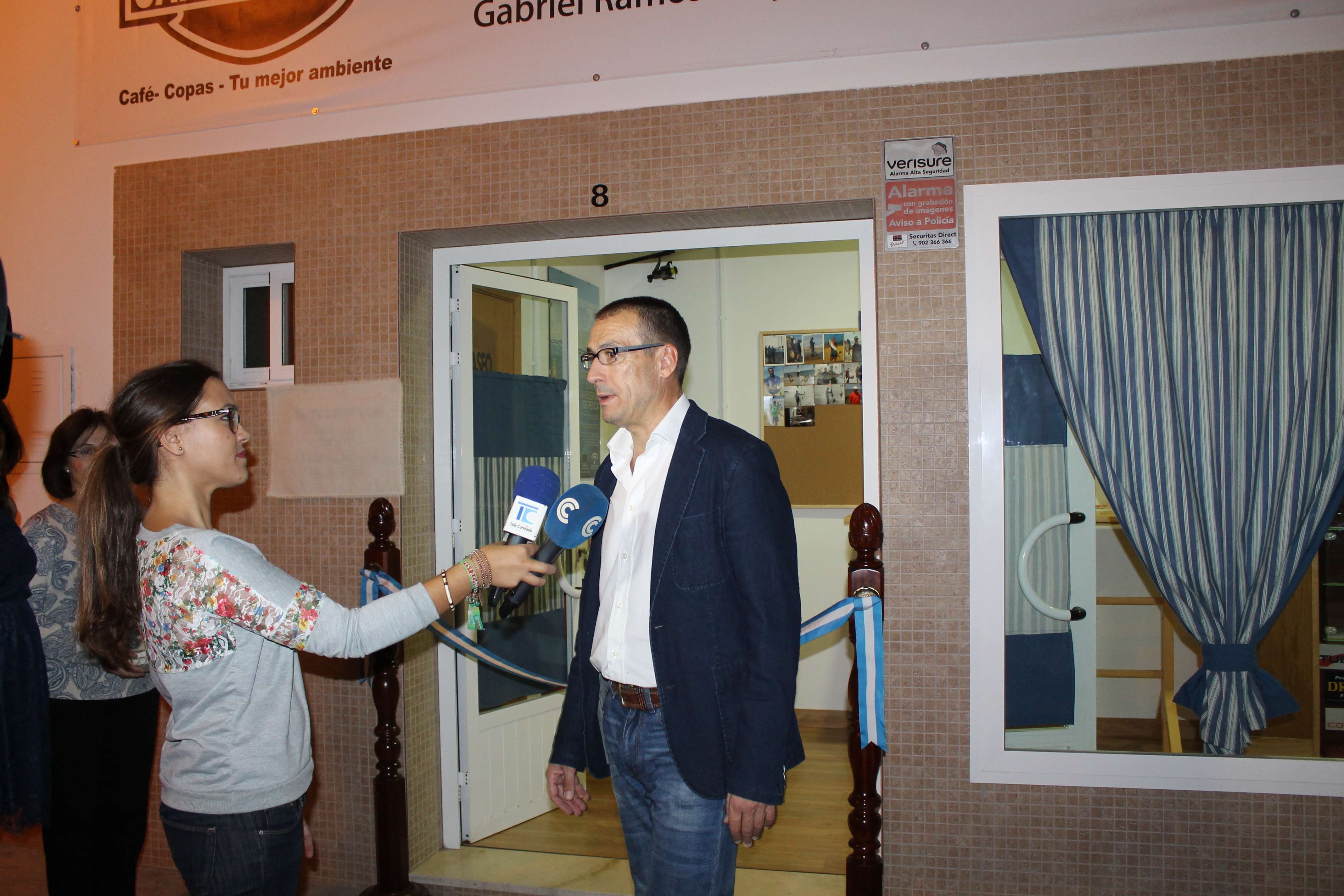 EL ALCALDE INAUGURA LA SEDE DEL CLUB DE PESCA “AMIGOS DEL SURFCASTING”