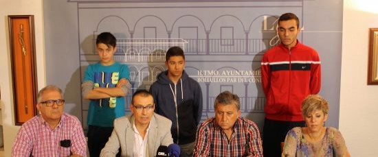 EL ALCALDE DE BOLLULLOS FIRMA UN CONVENIO DE PRÁCTICAS LABORALES CON EL CFP NUESTRA SEÑORA DE LAS ME