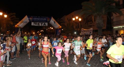 EXCEPCIONAL BALANCE DE LA I CARRERA NOCTURNA CIUDAD DE BOLLULLOS QUE DESBORDO TODAS LAS PREVISIONES